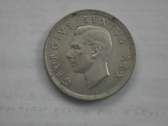 DISCOUNT!!! Union 1952 Five Shilling ERROR - Struck off-center
