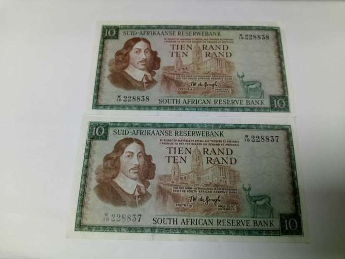 Pair of RSA 10 Rand 1976(TW de Jongh 3rd Issue) - W16 Replacement - EF+ condition