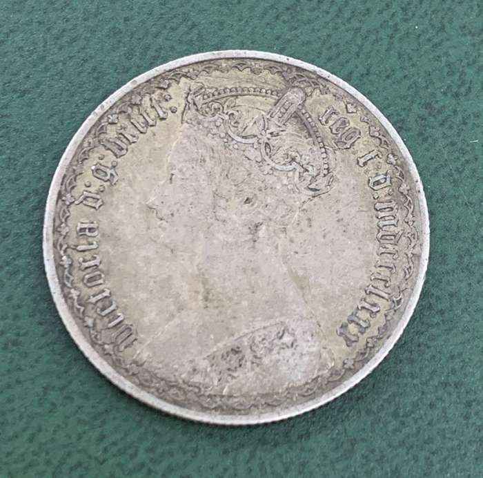 Britain Gothic Florin 1880 - Beautiful condition