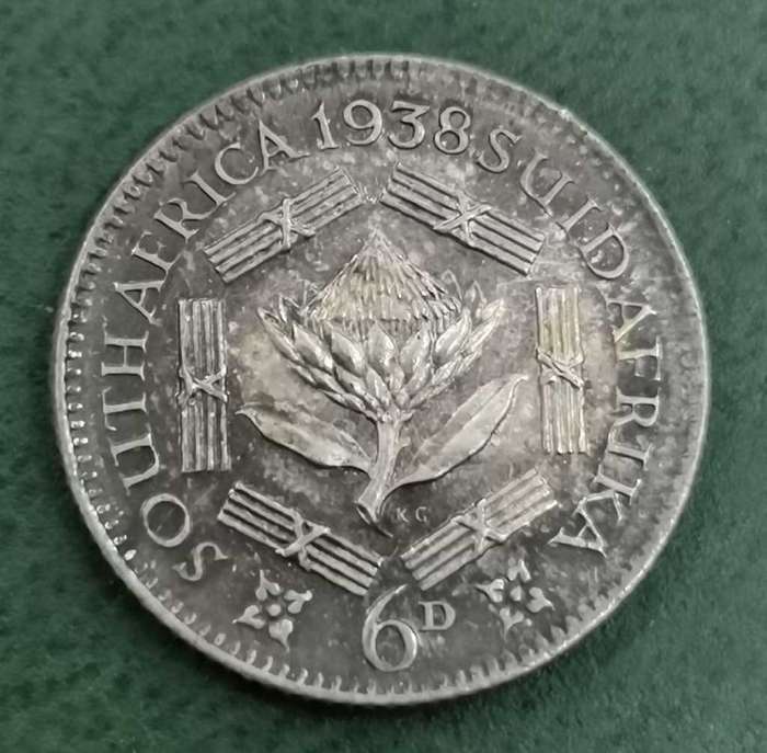 Union Sixpence 1938 - UNC condition