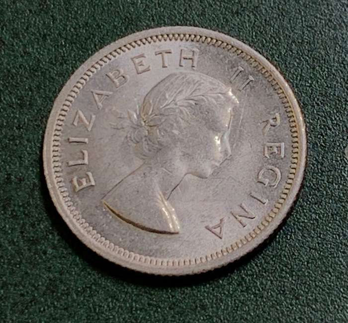 Union Sixpence 1953 - UNC condition