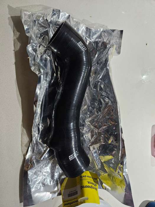 Ford Fiesta ST180 Induction Hose Mountune