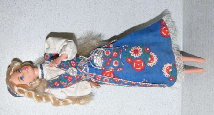 LOTS OF BARBIE DOLLS ON AUCTION: NORWEGIAN BARBIE