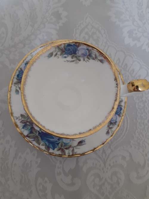 Royal Albert Moon Light Rose Coffee dio