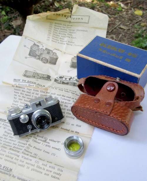 RARE MINIATURE SPY CAMERA COMPLETE WITH LEATHER HOLDER & LENSE + INSTRUCTIONS~VALUE US$300