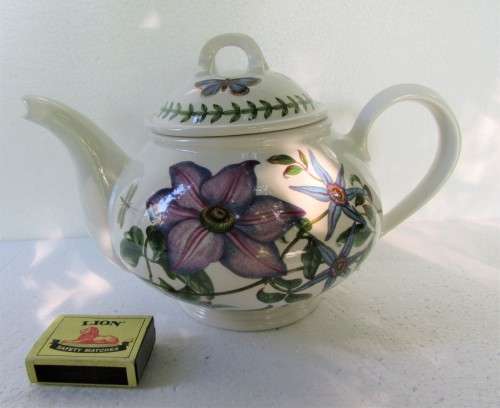LARGE PORTMEIRION BOTANIC GARDEN TEAPOT PERFECT CONDITION