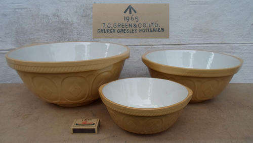 ANOTHER 3 VINTAGE TG GREEN GRIP STAND MIXING BOWLS INCL GREEN DOT LARGEST~WOW!!!
