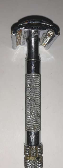 Vintage Eclipse Red Ring Safety Razor