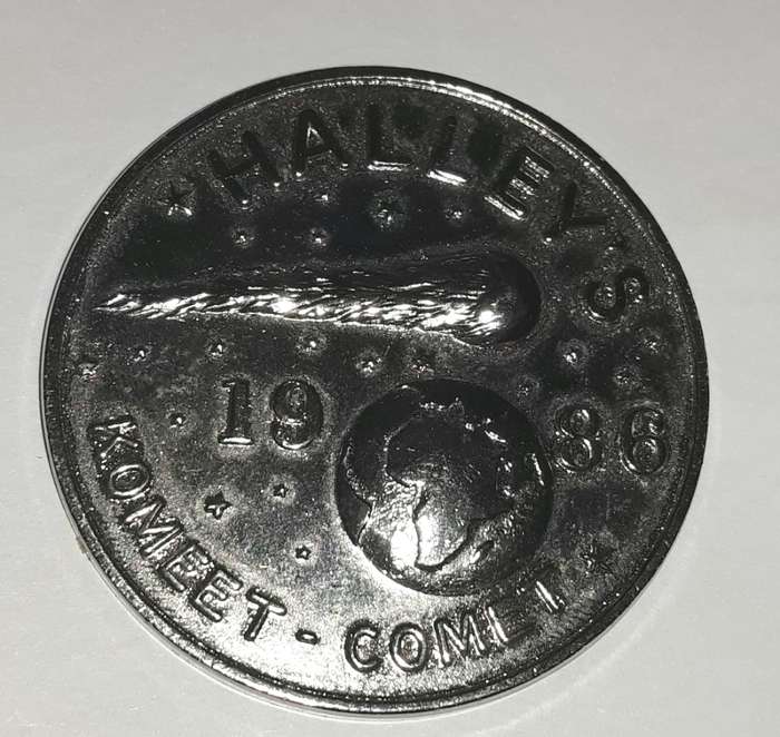 Vintage 1986 `I saw Halley`s Comet` Token