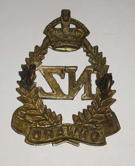 World War Two New Zealand Cap Badge