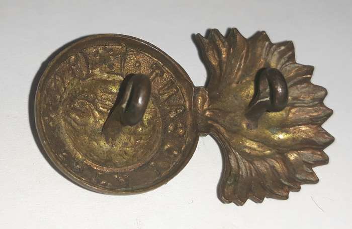 British Royal Northumberland Fusiliers Collar Badge