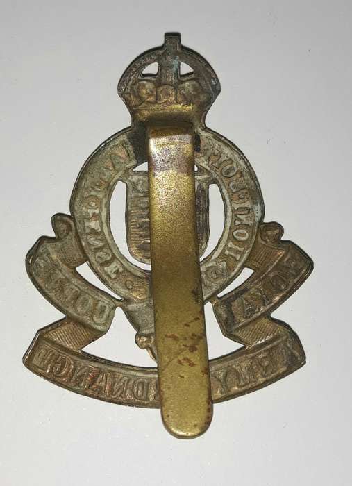 WW1 and WW2 British Royal Army Ordnance Corps Cap Badge