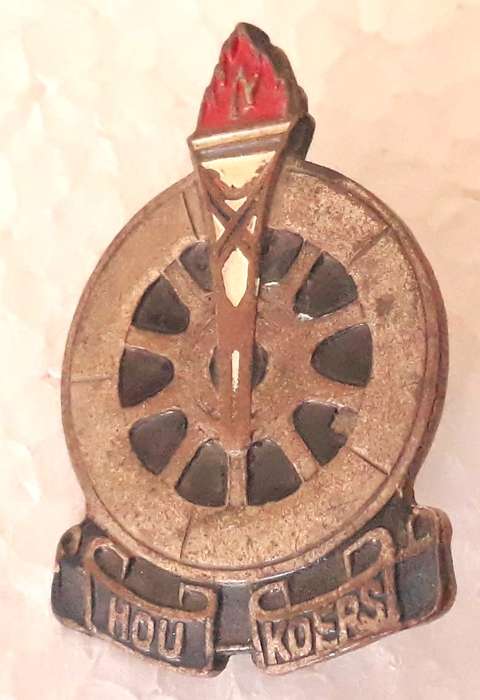 Vintage Voortrekker "Hou Koers" Cap Badge