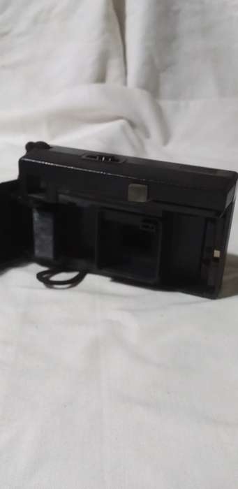 KODAK INSTAMATIC X-15F Film Camera - Vintage 1970s