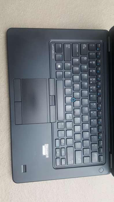 DELL LATITUDE E7450 5TH GENERATION CORE i5-5300U/14" FULL-HD SCREEN/ 8GB RAM/500GB SSHD/WIN 10 PRO