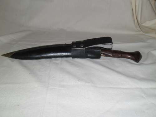 Kukri with both Karda and Chakmak