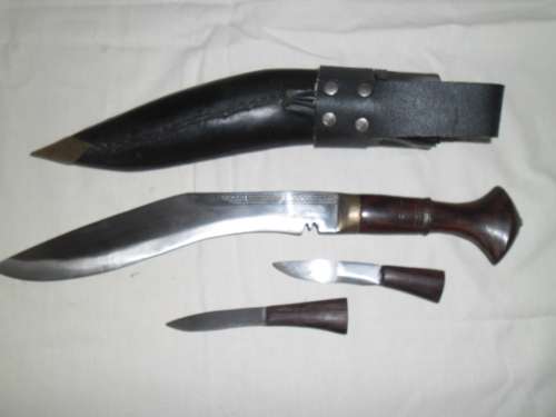 Kukri with both Karda and Chakmak