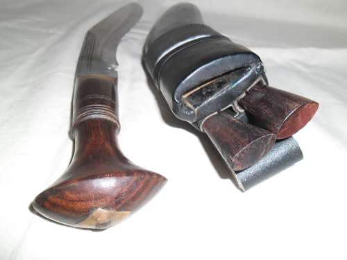 Kukri with both Karda and Chakmak
