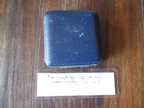 SLR Officers Badge-Cecil Wallis - Died of wounds at Le Treport Oct 1918 .Prince of Wales Volunteers