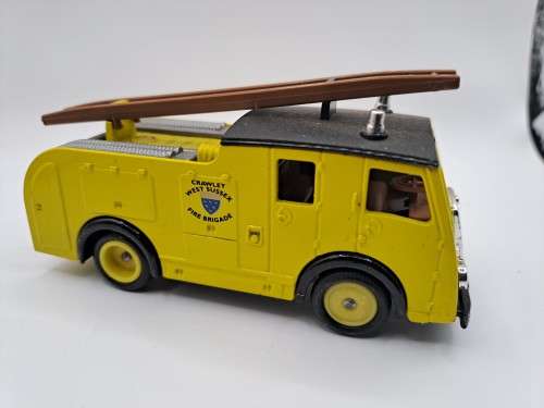 Lledo Days Gone: Dennis fire truck