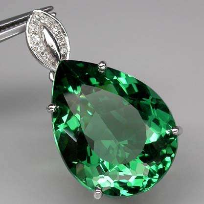 FOREST GREEN AMETHYST MAIN STONE 30.13CT. SOLID 925 SILVER PENDANT
