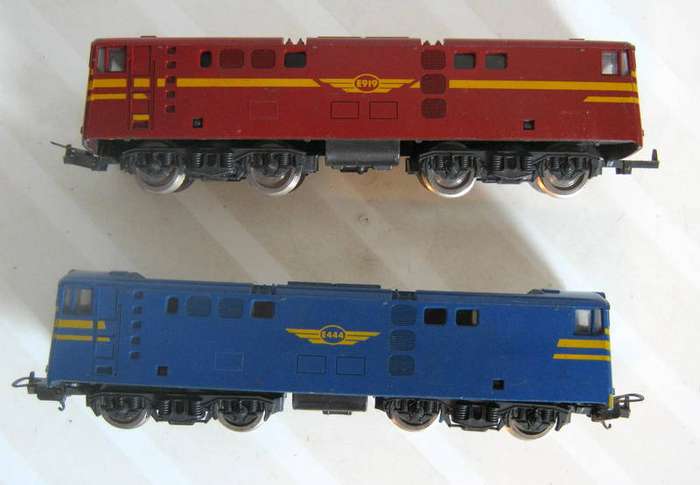 Job Lot - Lima SAR -  E919 and Blue Train Dummies - HO