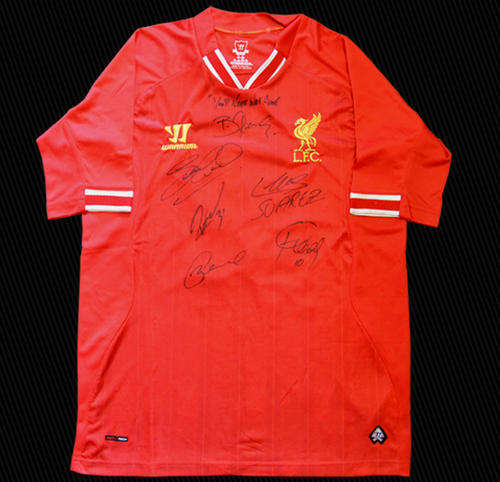 LIVERPOO SHIRT SIGNED BY 6 SUPER STARS OF THE 2013/14 SEASON. - GIVE AWAY PRICE - REAL BARGIN