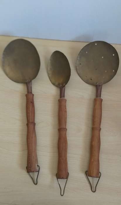 Set of 3 Large Wall Hanging Brass/Wooden Spoons