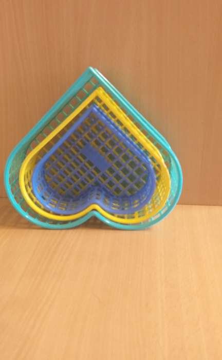 Set of 3 Heart Shaped Plastic Baskets