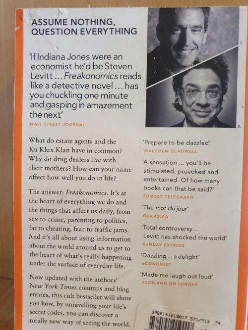 Freakonomics : Steven D. Levitt & Stephen J. Dubner (Paperback)