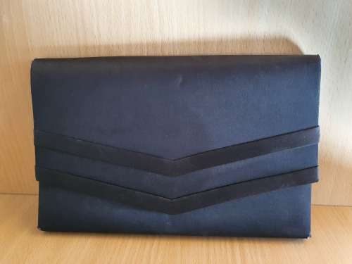 Lot of 7 Handbags