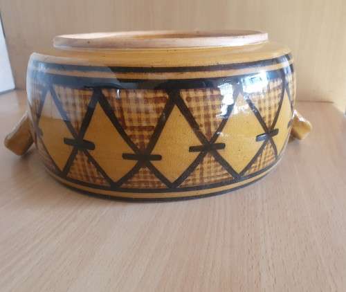 Round Vintage Serving Bowl - width 23cm height 10cm