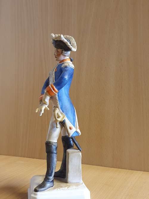 W. Goebel Figurine - Officier De La Garde - West Germany