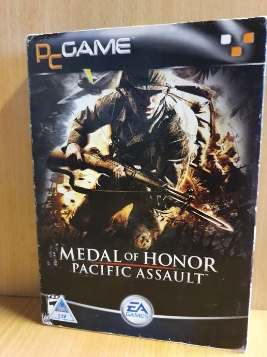 PC GAME - Medal of Honour Pacific Assault (4 discs)