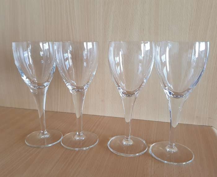 Lot of 40 Assorted Wine Glasses