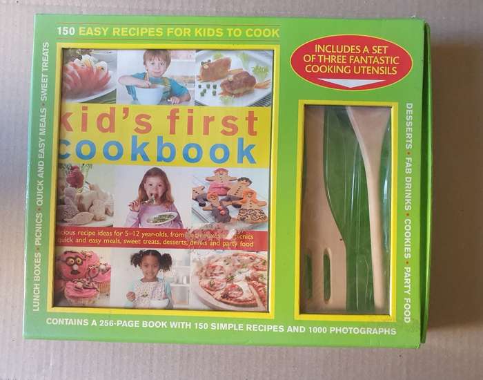 Kid`s First Cookbook