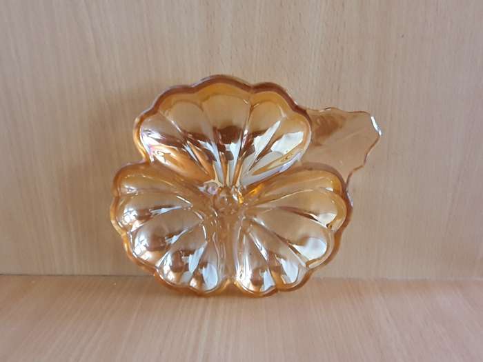 Vintage Scalloped Shape Carnival Glass Sweet Dish