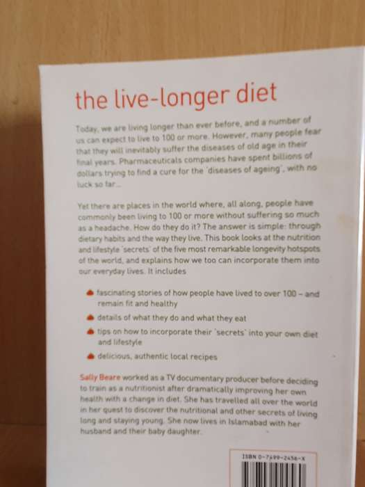 The Live-longer Diet (Secrets of the world`s longest living people) Sally Beare (Paperback)