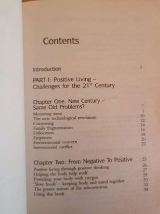 Positive Living - The Complete Guide to Positive Thinking and Personal Success: Vera Peiffer