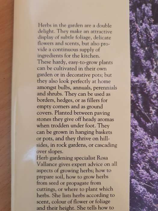 Gardening with the experts - Herbs: Rosa Vallance (Hardcover)