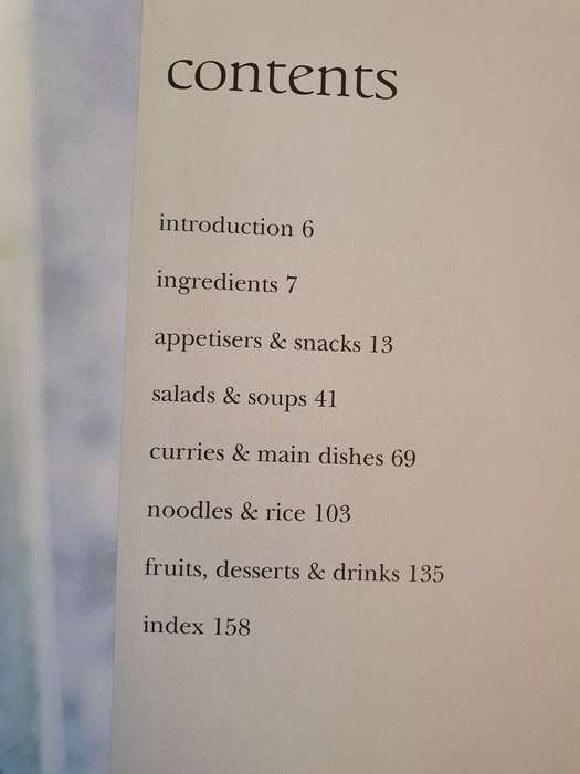 Stylish Thai in Minutes - Over 120 inspirational recipes: Vatcharin Bhumichitr (Paperback)