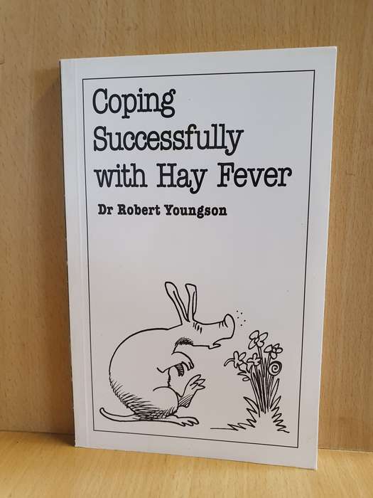 Coping Successfully with Hay Fever by Dr Robert Youngson (Paperback)
