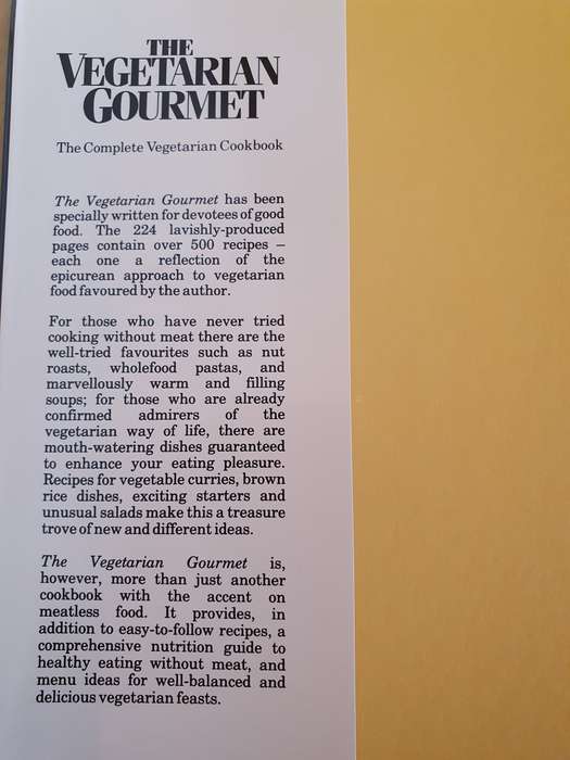 The Vegetarian Gourmet - The Complete Vegetarian Cookbook: Paul Southey (Hardcover)
