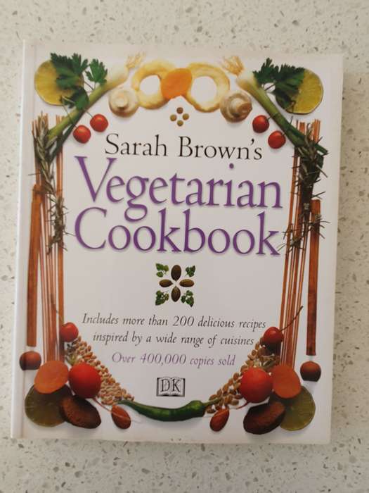 Sarah Brown`s Vegetarian Cookbook (Paperback)
