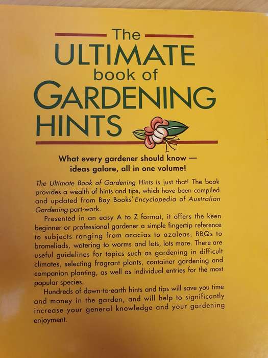 The Ultimate Book of Gardening Hints : Meg Herd (Paperback)