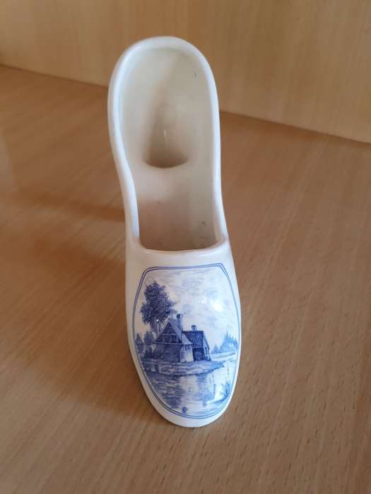 Ceramic Blue & White Shoe Ornament - 15cm x 6cm height 13cm