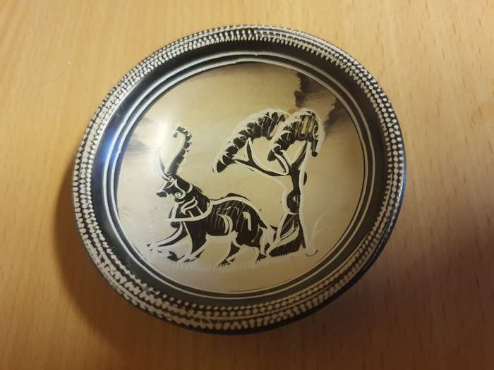 Round Pottery Bowl with Elephant Design - width 7cm
