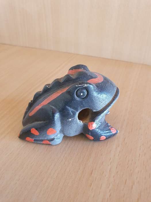 Small Wooden Lucky Frog (11cm x 6cm height 5cm)
