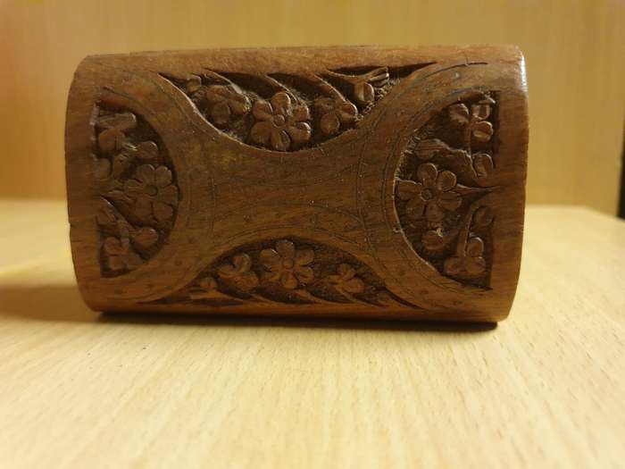 Wooden Trinket Box (10cm x 7cm height 4cm)