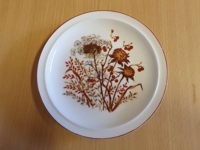 Brambles Fanci Florals Collection Plate - width 19cm